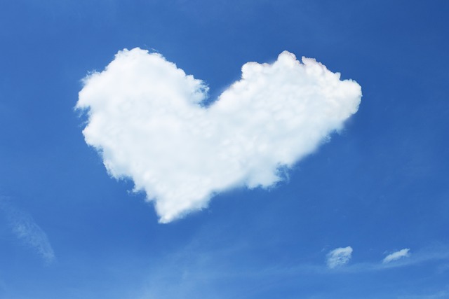 Un nuage en forme de coeur